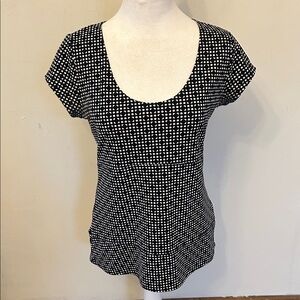 DKNY Black and White Dot Scoop Neck Women's Cap Sleeve top Size S EUC